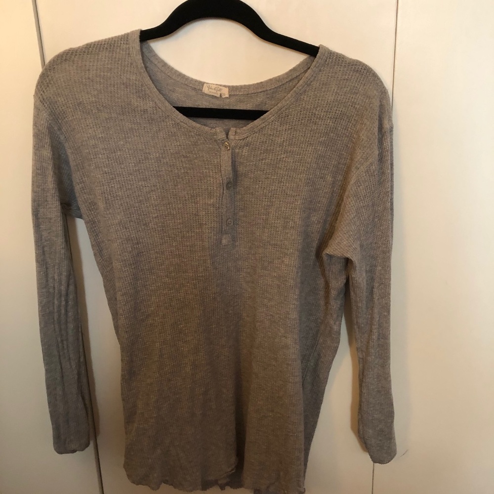 Brandy Melville Gray Ribbed Henley T Shirt